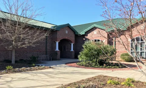 Lake City Public Library - front of building 