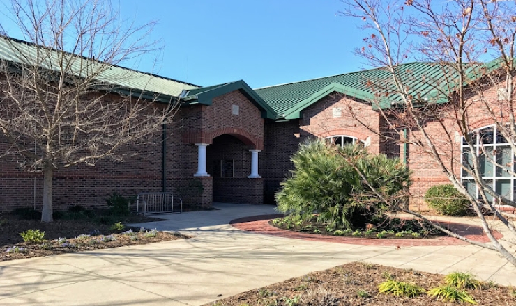 Lake City Branch front of building